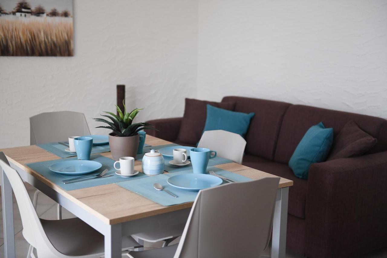 Blue Apartment - A Due Passi Dal Lago, Parcheggio Privato Lazise Buitenkant foto